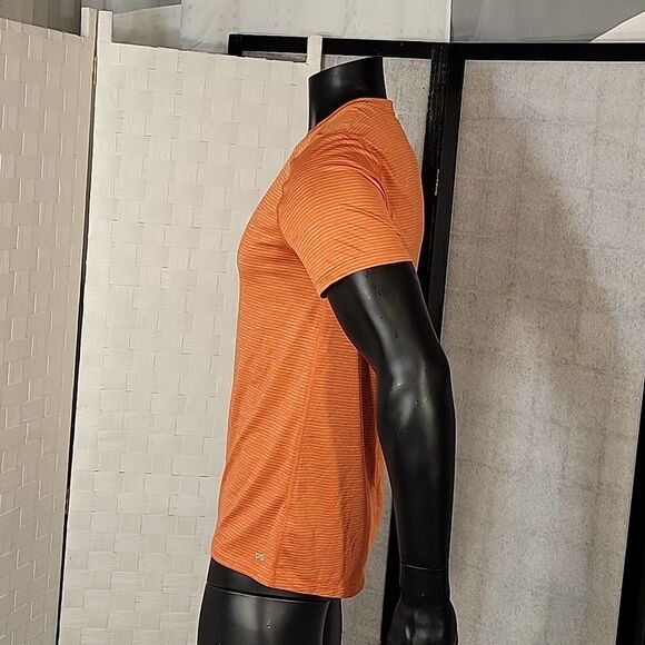 BRAND NEW DSG CREW NECK SHORT SLEEVE MEN'S T-SHIRT - Picture 10 of 14